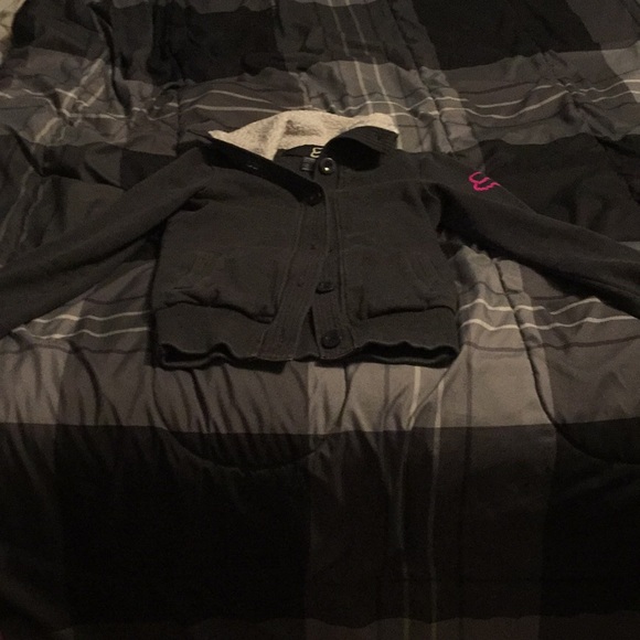 Sweatshirts - Picture 2 of 3